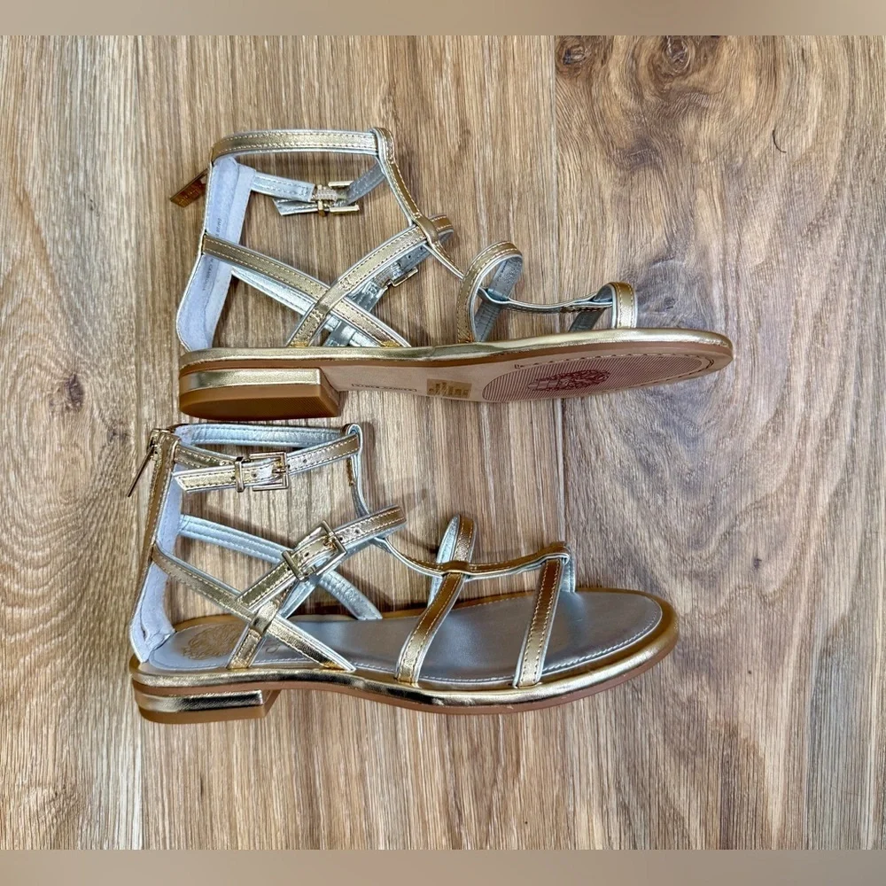 Vince Camuto Gold Metallic Multi-Strap Gladiator Flat Sandals Size 6M / 36.5
